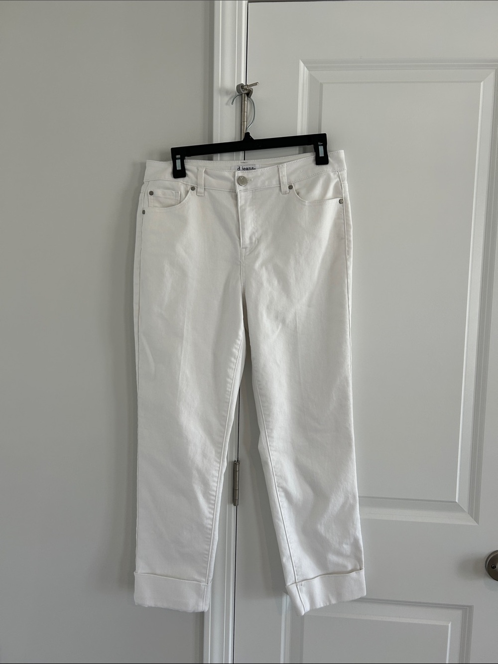 d. jeans White Cropped Straight-Leg Jeans